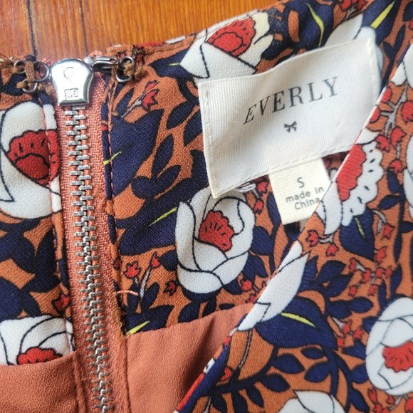 Everly Dress ~Knee Length, sz Small - Picture 7 of 14